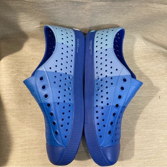 NATIVE Sz 9 Crayola  Jefferson Block Niblet Gradient Blue Slip On Fun Shoes NEW - Picture 11 of 11